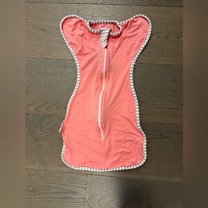 Pink baby girl arms up swaddler sz small 0-6 months